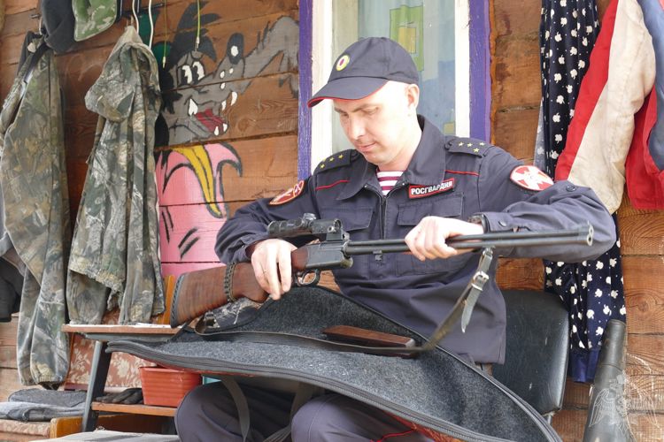 Росгвардия проверила владельцев оружия труднодоступного района Тувы