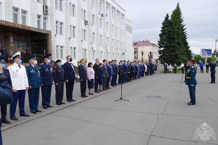 В Туве Росгвардия отметила День России торжественным мероприятием