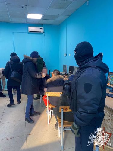 Спецназ Росгвардии задержал организаторов незаконных азартных игр в Кызыле