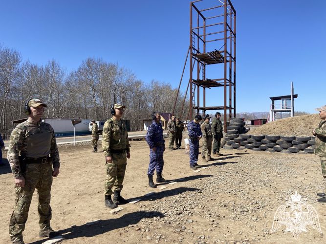 Росгвардейцы Тувы определили лучших по стрельбе из боевого ручного стрелкового оружия