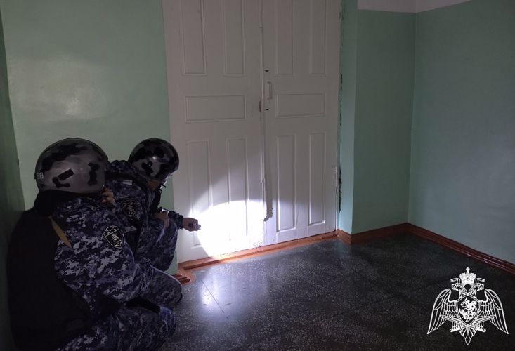 Росгвардейцы задержали условного злоумышленника на охраняемом объекте в Туве