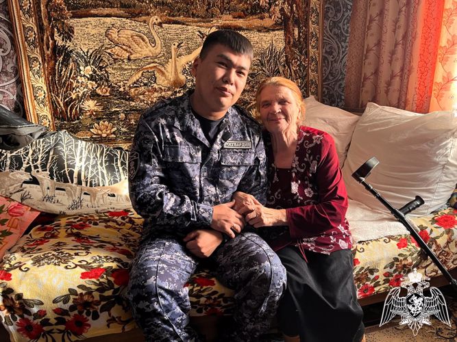 Росгвардейцы поздравили ветеранов вневедомственной охраны с профессиональным праздником