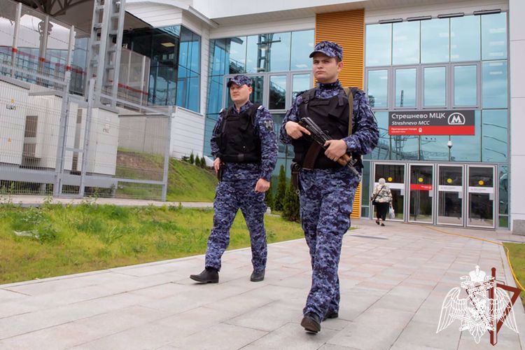 Генерал армии Виктор Золотов поздравил личный состав и ветеранов с Днём создания вневедомственной охраны