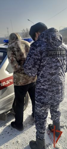 Сотрудники вневедомственной охраны Управления Росгвардии по Республике Тыва задержали мужчину, который тайно похитил чужое имущество. 