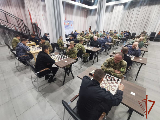 Сотрудник ОМОН «Адыг» Росгвардии Тувы – в тройке сильнейших шахматистов в Сибири