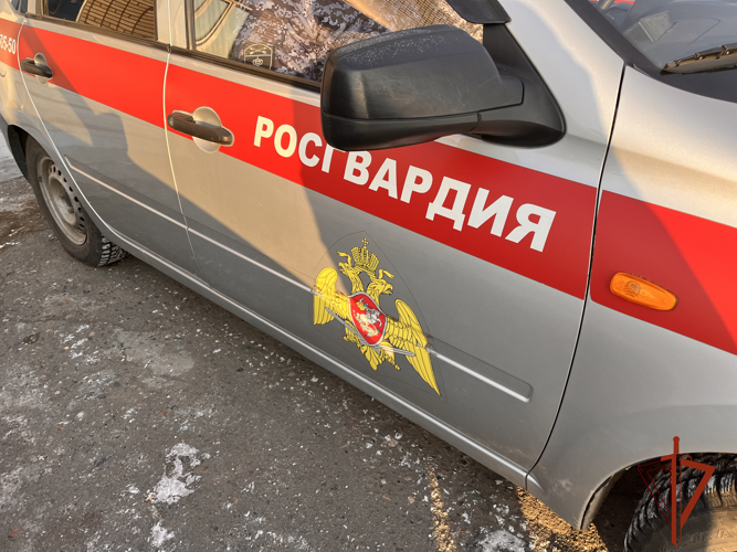 Росгвардейцы Кызыла задержали присвоившего чужую банковскую карту 