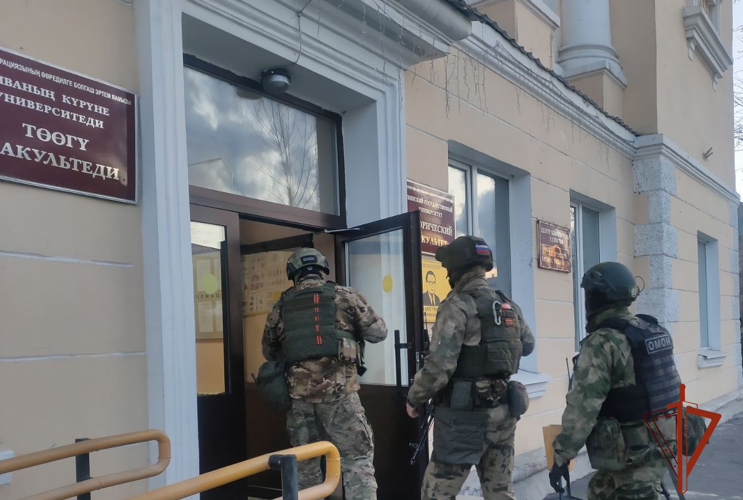 Росгвардейцы задержали условного злоумышленника во время тренировочных занятий на охраняемом объекте в Туве