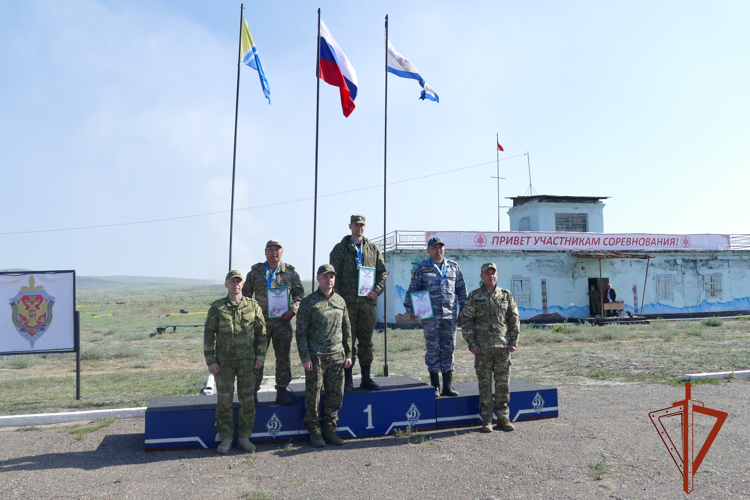 Тувинские Росгвардейцы стали серебряными призерами Первенства «Динамо» по стрельбе из боевого ручного стрелкового оружия