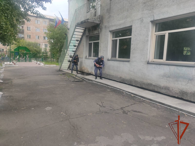 Росгвардия провела тактико-ситуационное занятие на охраняемом объекте в Туве