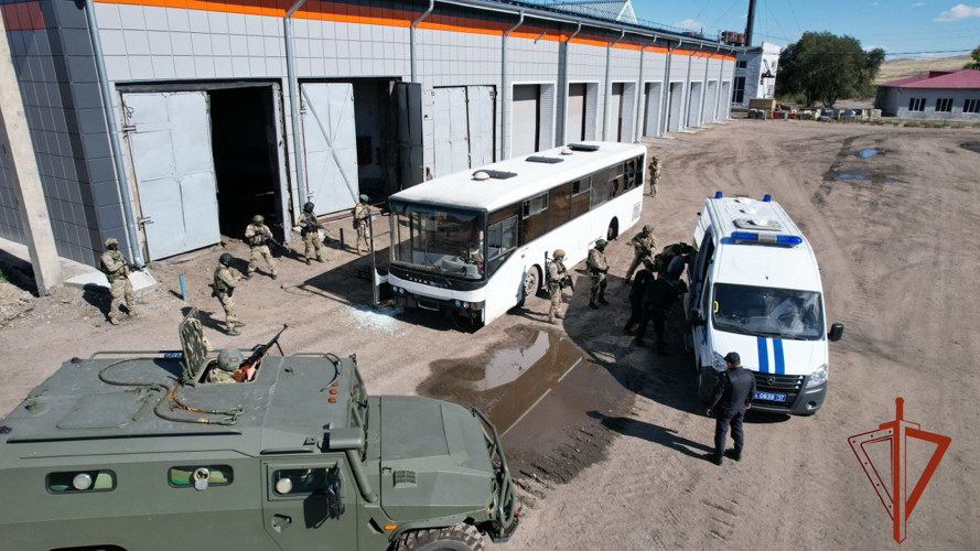 В Туве прошли антитеррористические учения с участием подразделений Росгвардии