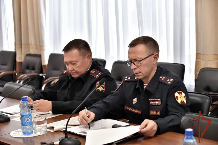 Врио начальника Росгвардии Тувы принял участие в круглом столе, посвященном вопросам обеспечения общественного порядка и противодействия преступности в Республике Тыва