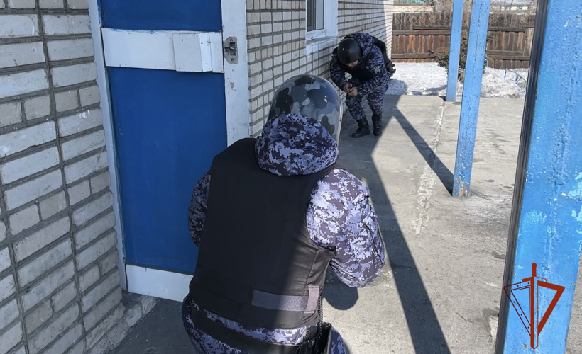 В Туве прошёл региональный этап Всероссийского конкурса профессионального мастерства среди сотрудников вневедомственной охраны Росгвардии