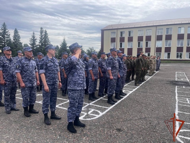 Росгвардия Тувы отметила начало нового летнего учебного периода обучения 