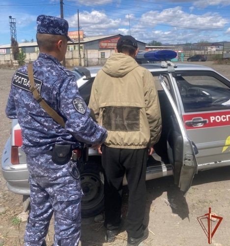 Росгвардейцы задержали скрывавшегося от следствия мужчину в Туве