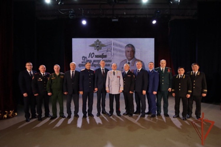 Начальник Управления Росгвардии по Республике Тыва принял участие в торжественных мероприятиях в День сотрудника органов внутренних дел 