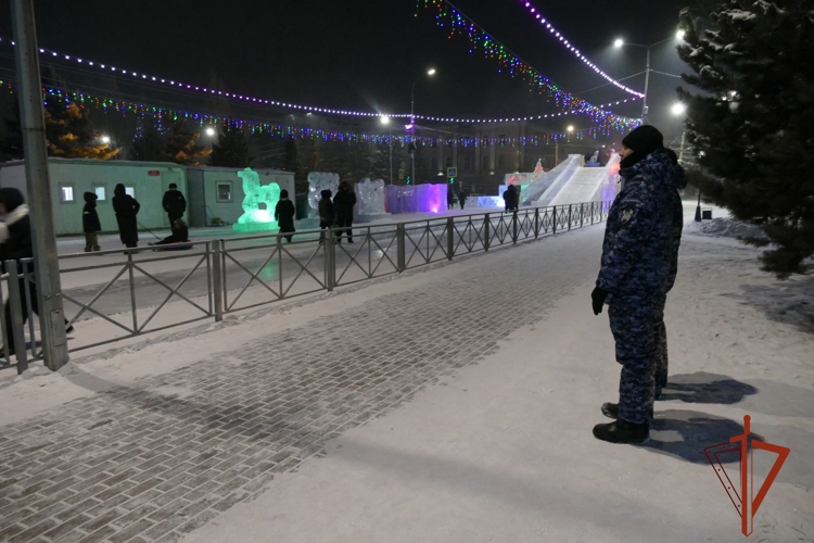 Росгвардия обеспечила правопорядок в новогоднюю ночь в Туве