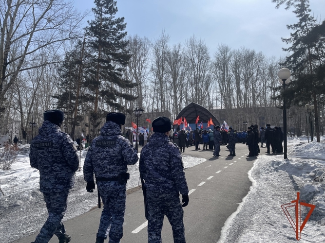 Росгвардейцы обеспечили безопасность празднования Крымской весны в Кызыле  