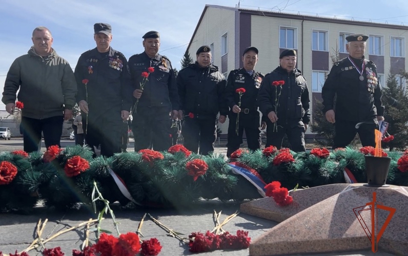 В Туве 33-ю годовщину ОМОН «Адыг» отметили торжественным построением