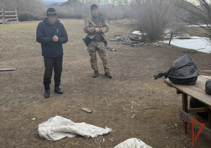 При содействии спецназа Росгвардии в Туве полицейскими изъята крупная партия наркоты