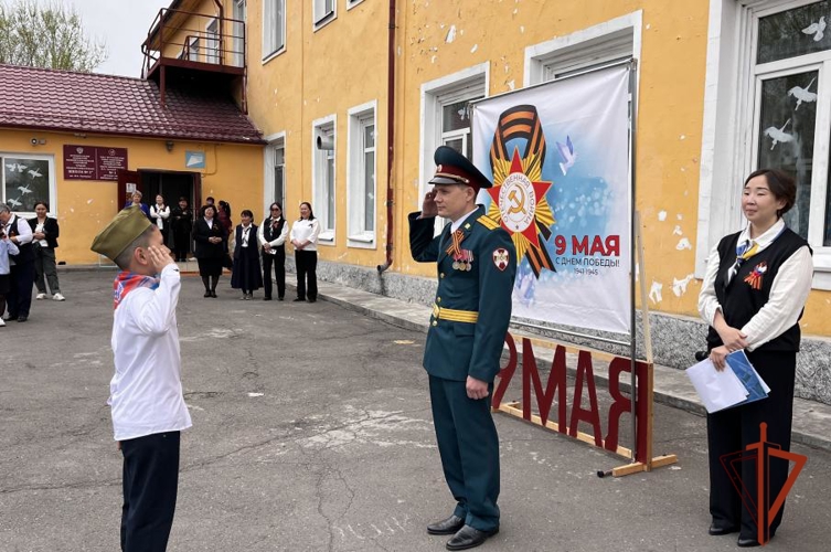 Офицер Росгвардии выступил главным судьей смотра-конкурса в кызылской школе