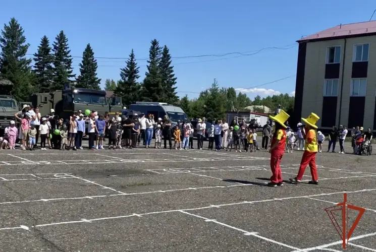 В Туве стартовала акция «Каникулы с Росгвардией» 