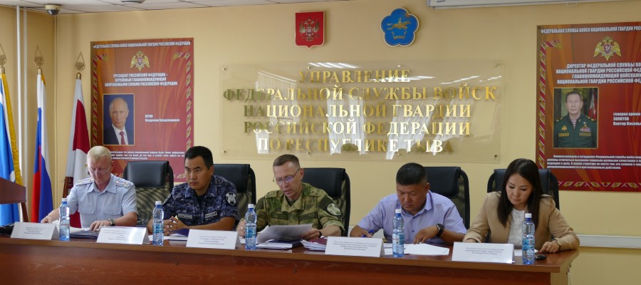В Управлении Росгвардии по Республике Тыва состоялось заседание оперативного штаба по подготовке к выполнению задач на «Наадым-2026» IV Международном буддийском форуме
