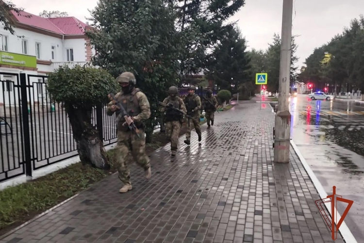 В Туве росгвардейцы провели тренировку на охраняемом объекте 