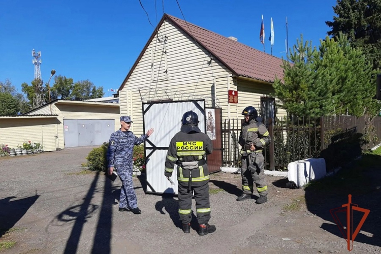 В Туране прошли пожарно-тактические учения МЧС и Росгвардии