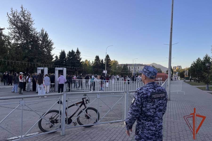В Кызыле росгвардейцы обеспечили безопасность горожан во время празднования Дня города